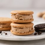 Peanut Butter Oreo Ice Cream Sandwiches - A Fun, No-Fuss Treat 1 tmpxupiafg3